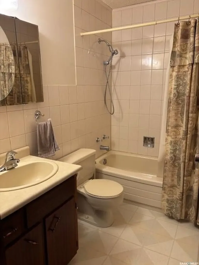 210 Alexander Avenue Canora SK S0A 0L0