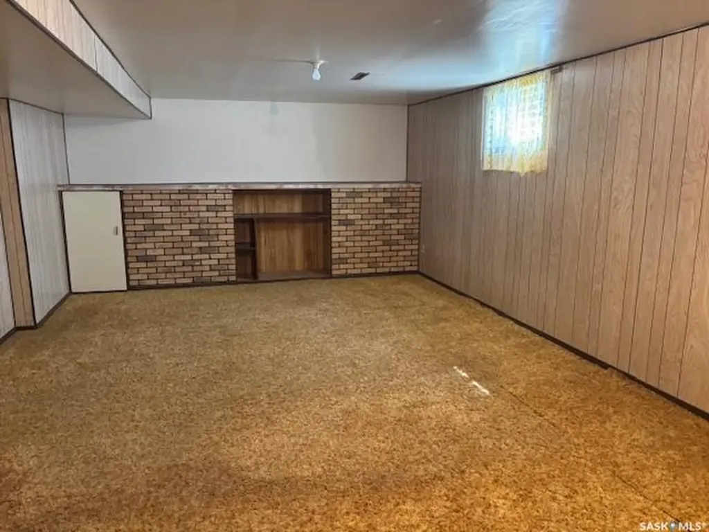 210 Alexander Avenue Canora SK S0A 0L0