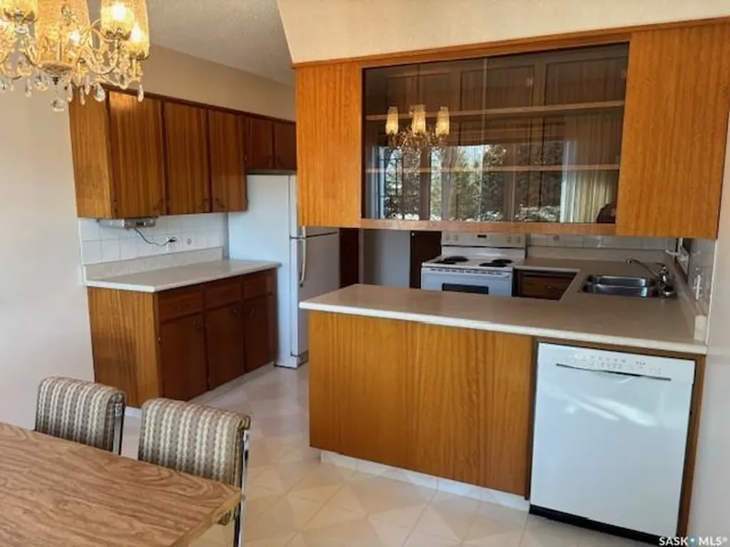 210 Alexander Avenue Canora SK S0A 0L0