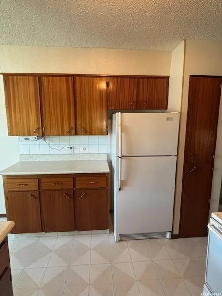 210 Alexander Avenue Canora SK S0A 0L0