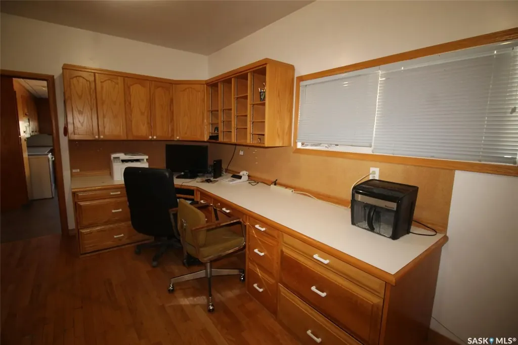 8241 Range Road Shaunavon SK S0N 2M0
