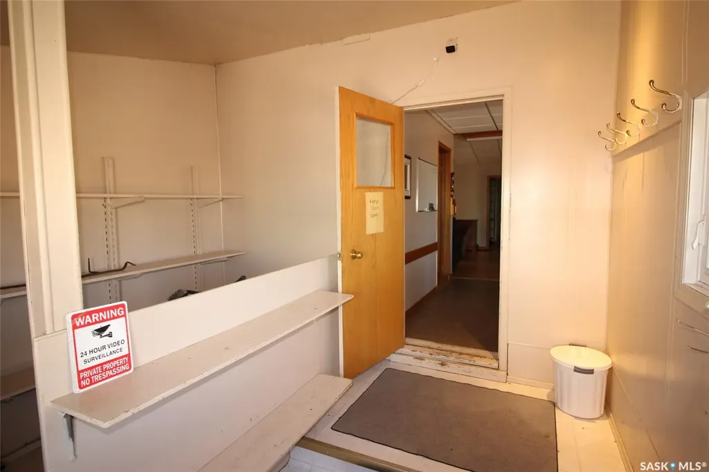 8241 Range Road Shaunavon SK S0N 2M0
