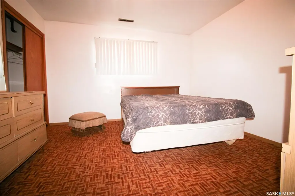 8241 Range Road Shaunavon SK S0N 2M0
