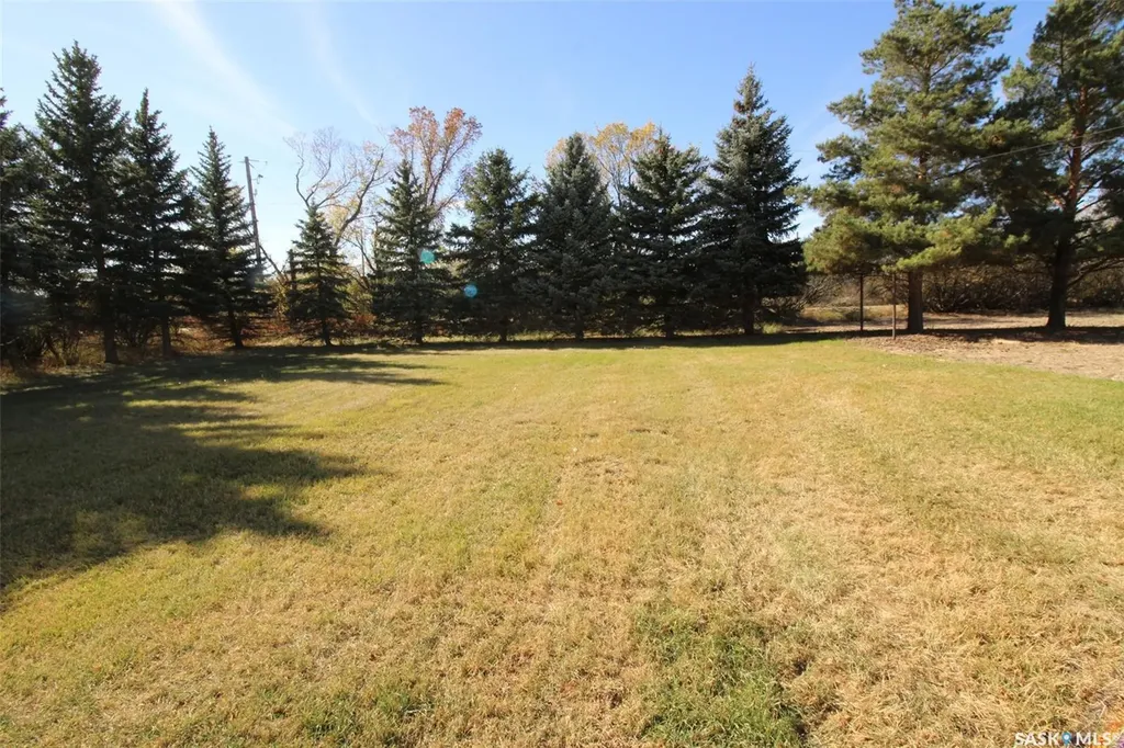8241 Range Road Shaunavon SK S0N 2M0