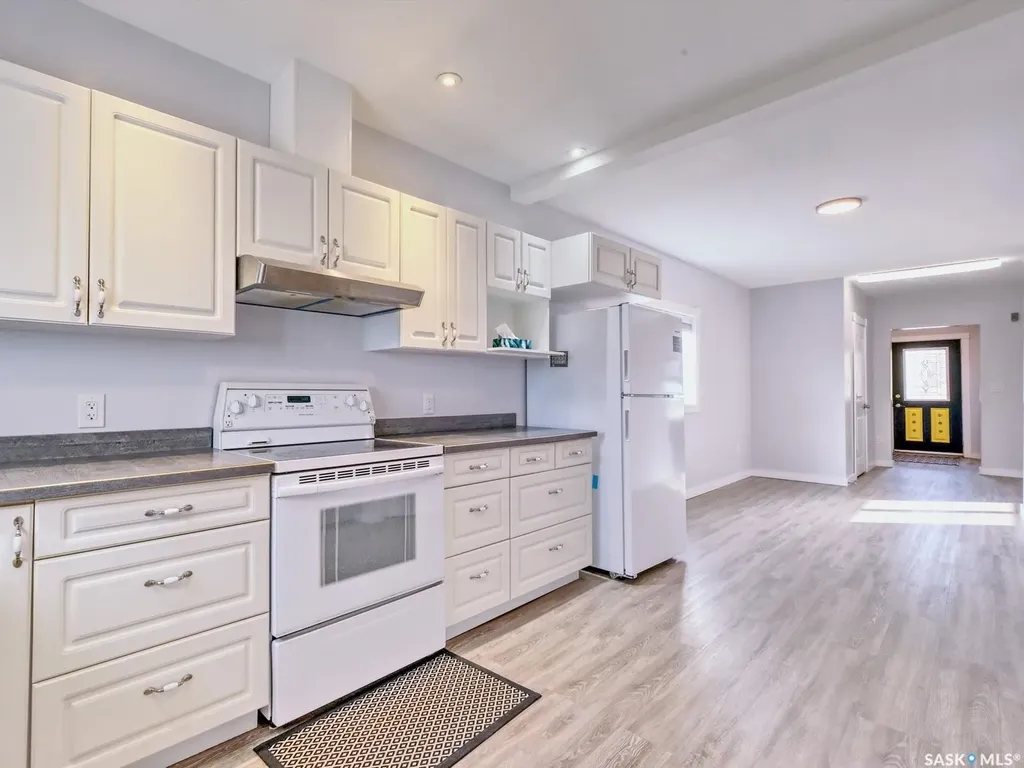 204 2nd Avenue W Biggar SK S0K 0M0
