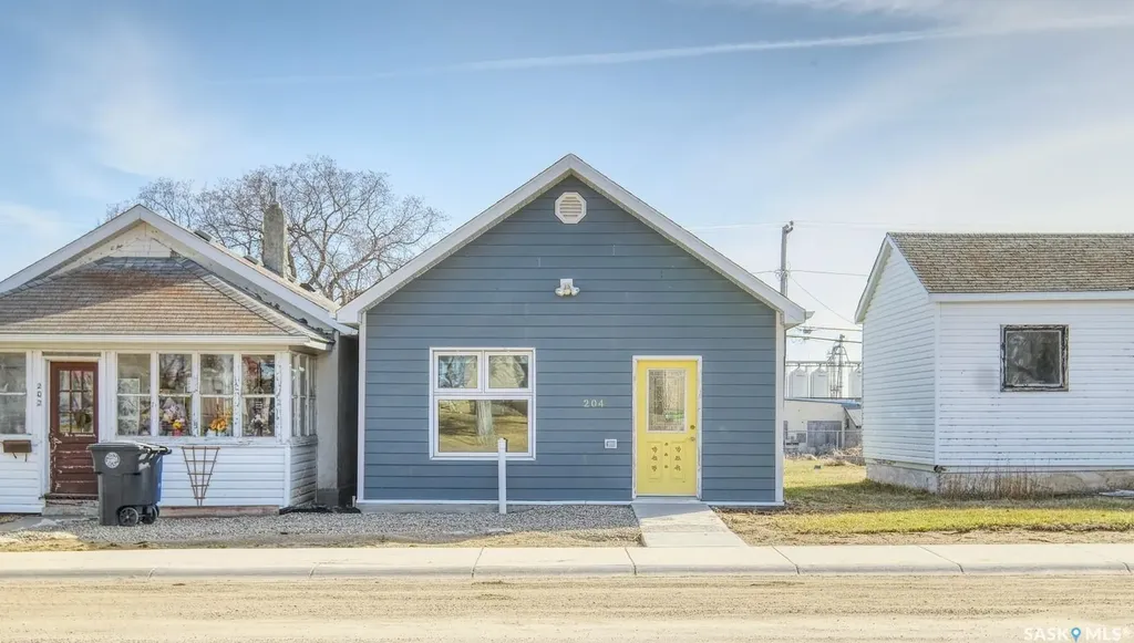204 2nd Avenue W Biggar SK S0K 0M0