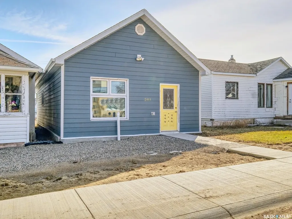 204 2nd Avenue W Biggar SK S0K 0M0