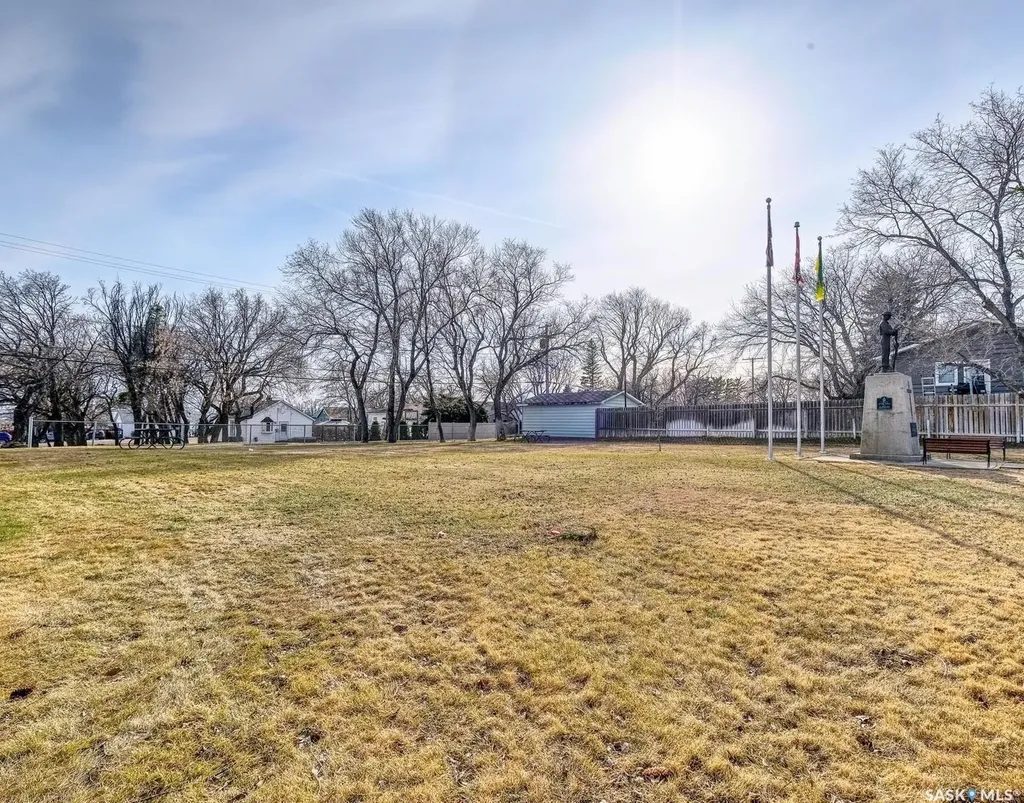 204 2nd Avenue W Biggar SK S0K 0M0