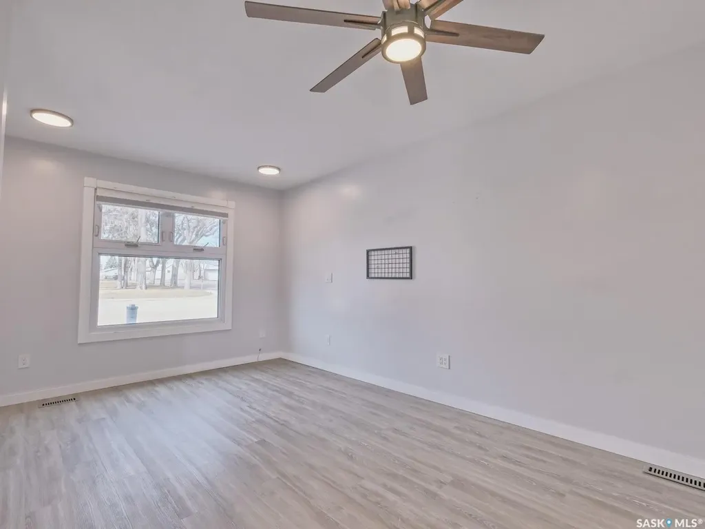 204 2nd Avenue W Biggar SK S0K 0M0