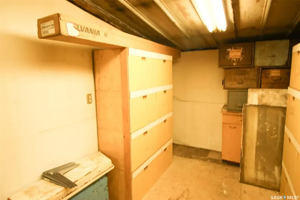 8241 Range Road Shaunavon SK S0N 2M0