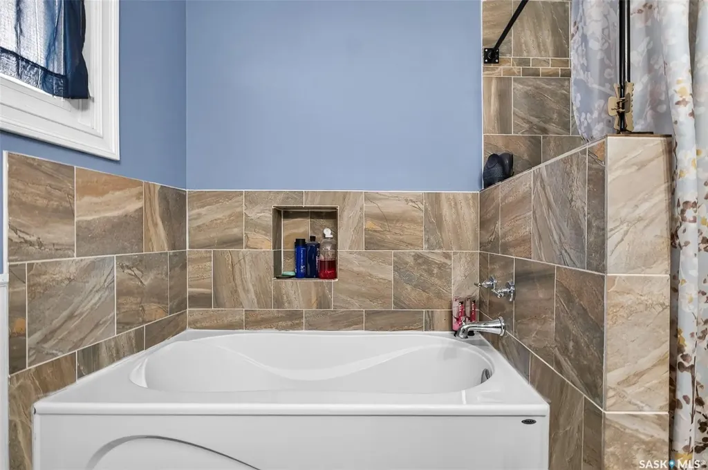 1154 Caribou Street W Moose Jaw SK S6H 2B5