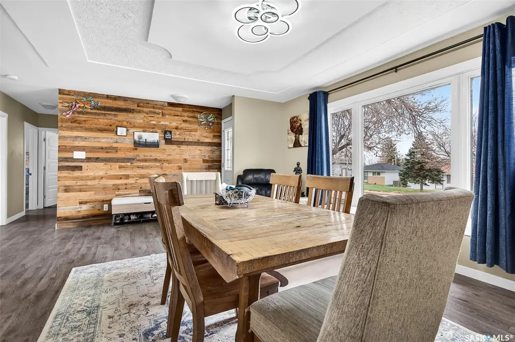 1154 Caribou Street W Moose Jaw SK S6H 2B5