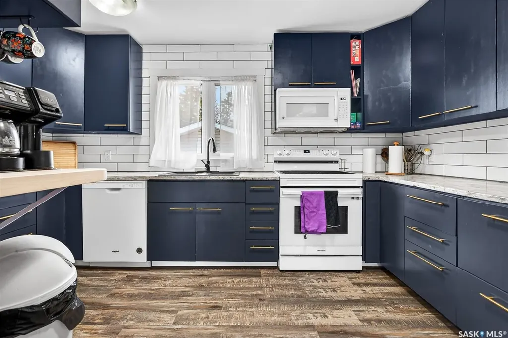 1154 Caribou Street W Moose Jaw SK S6H 2B5