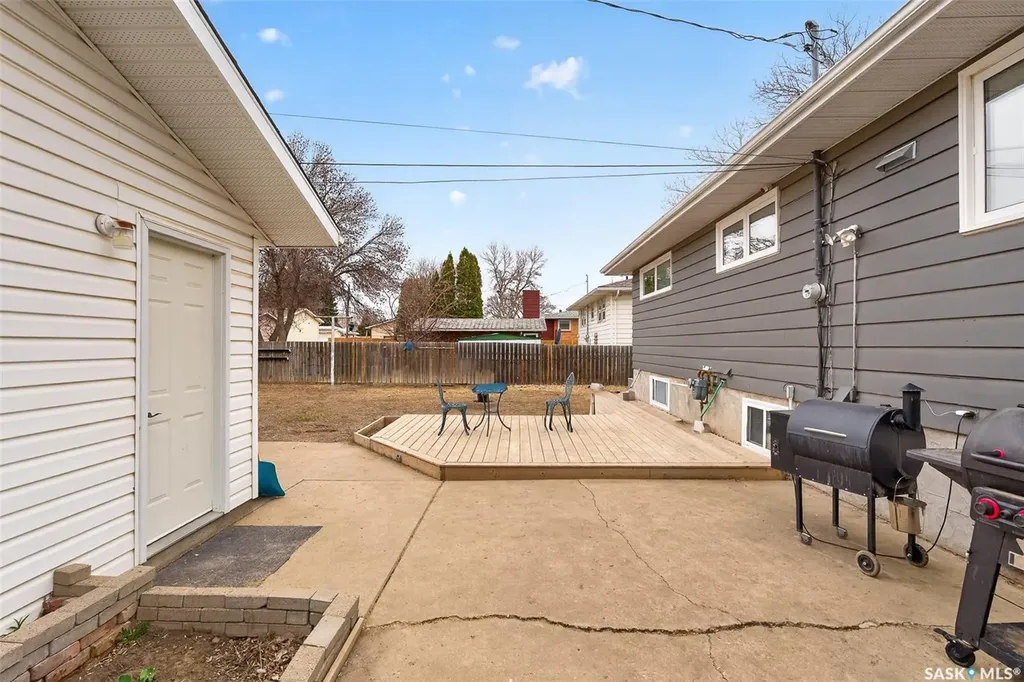 1154 Caribou Street W Moose Jaw SK S6H 2B5