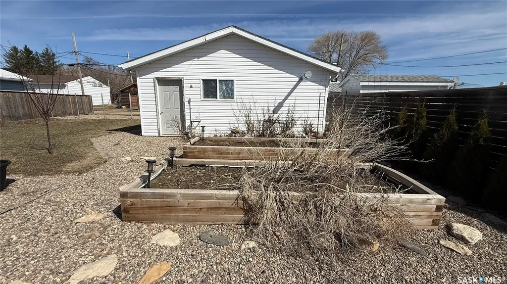 108 Front Street N Pense SK S0G 3W0