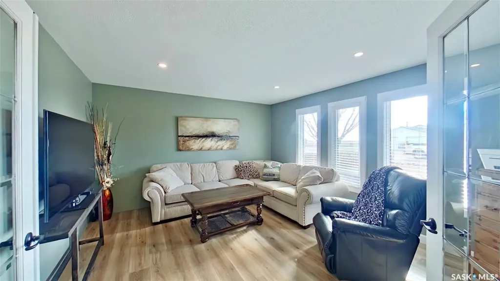 355 Russell Street Stoughton SK S0G 4T0