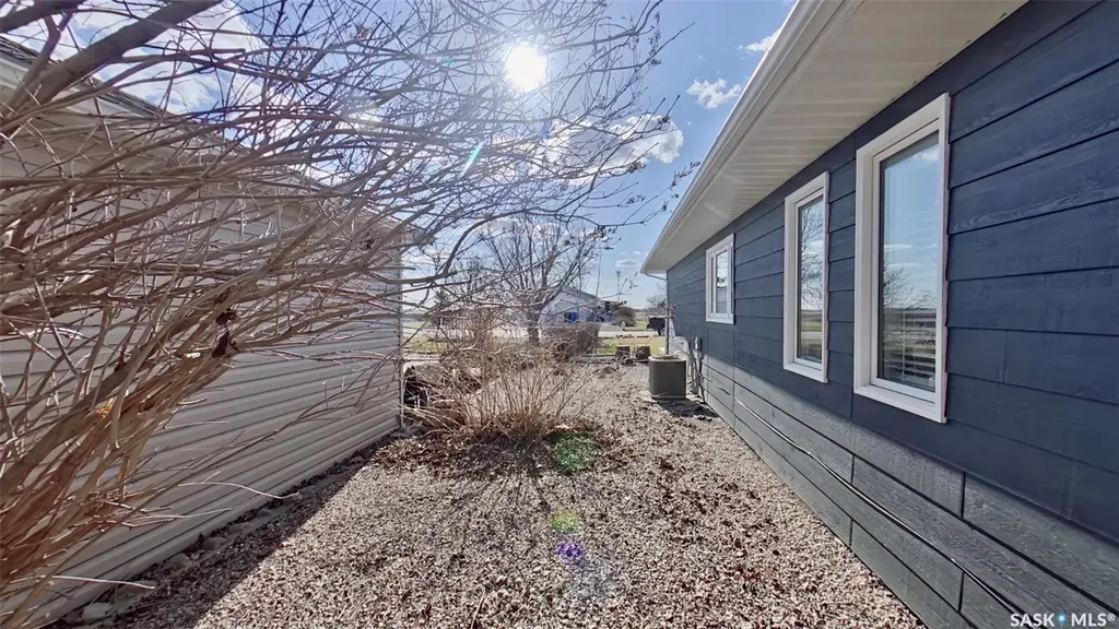355 Russell Street Stoughton SK S0G 4T0