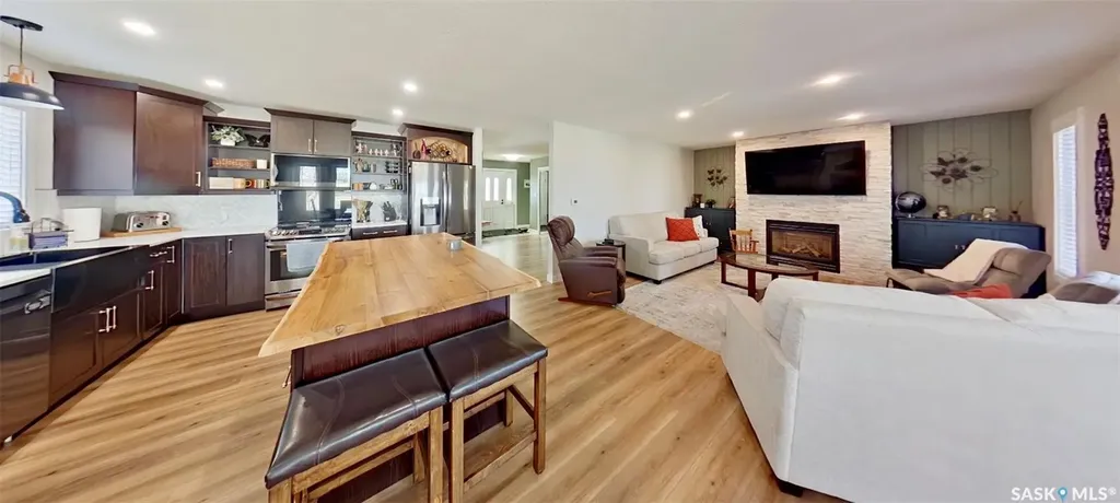 355 Russell Street Stoughton SK S0G 4T0
