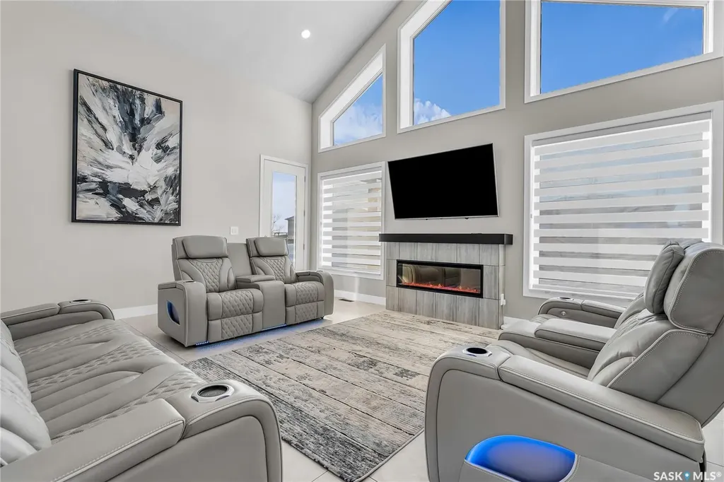 7 Loewen Court Warman SK S0K 0A1
