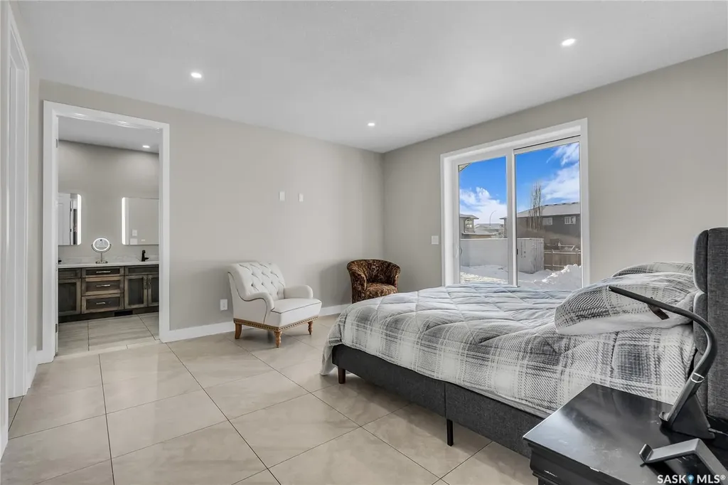 7 Loewen Court Warman SK S0K 0A1