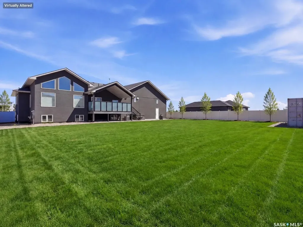 7 Loewen Court Warman SK S0K 0A1