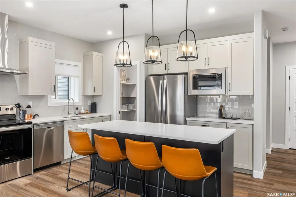 353 Cockcroft Street Saskatoon SK S7V 1Y8