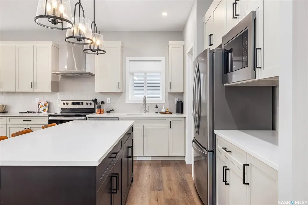 353 Cockcroft Street Saskatoon SK S7V 1Y8