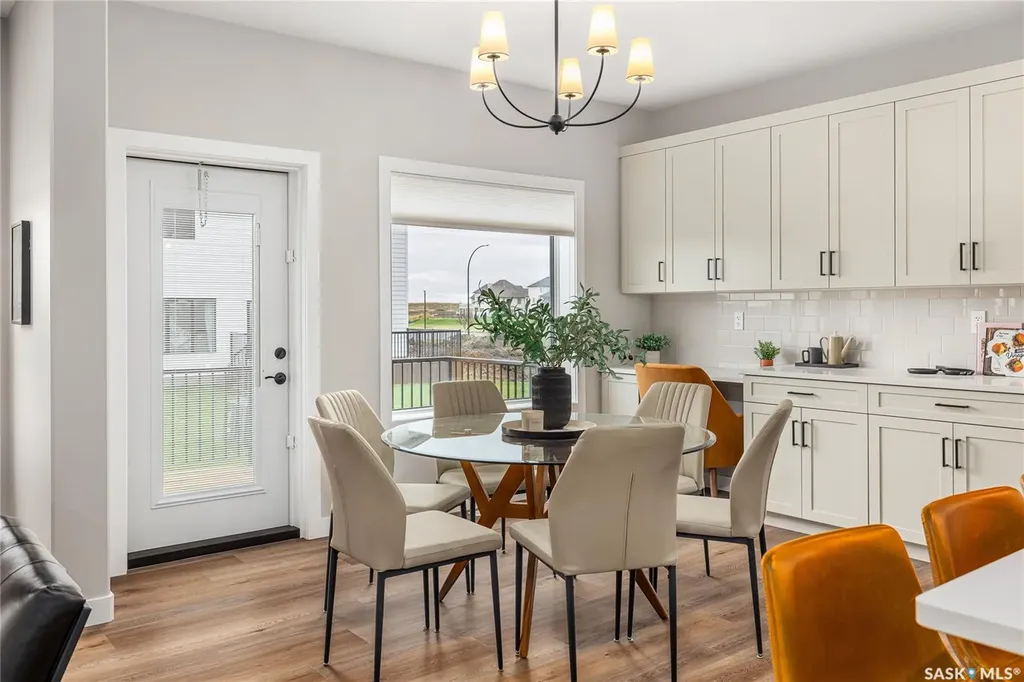 353 Cockcroft Street Saskatoon SK S7V 1Y8