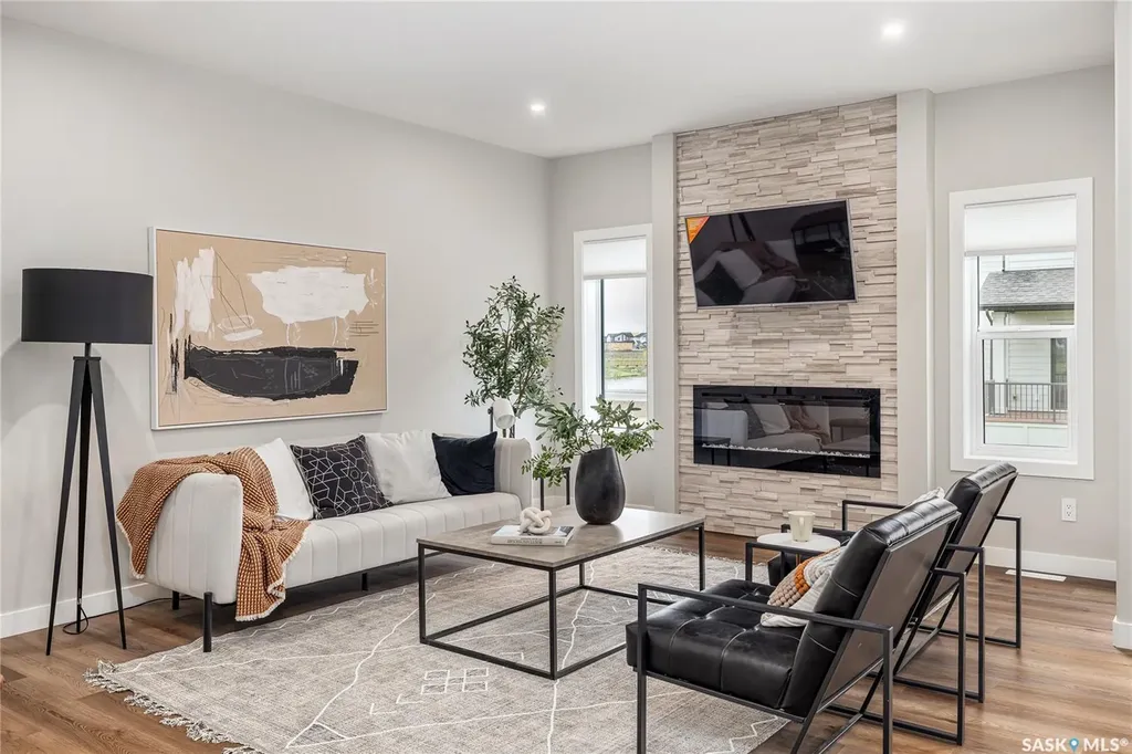353 Cockcroft Street Saskatoon SK S7V 1Y8