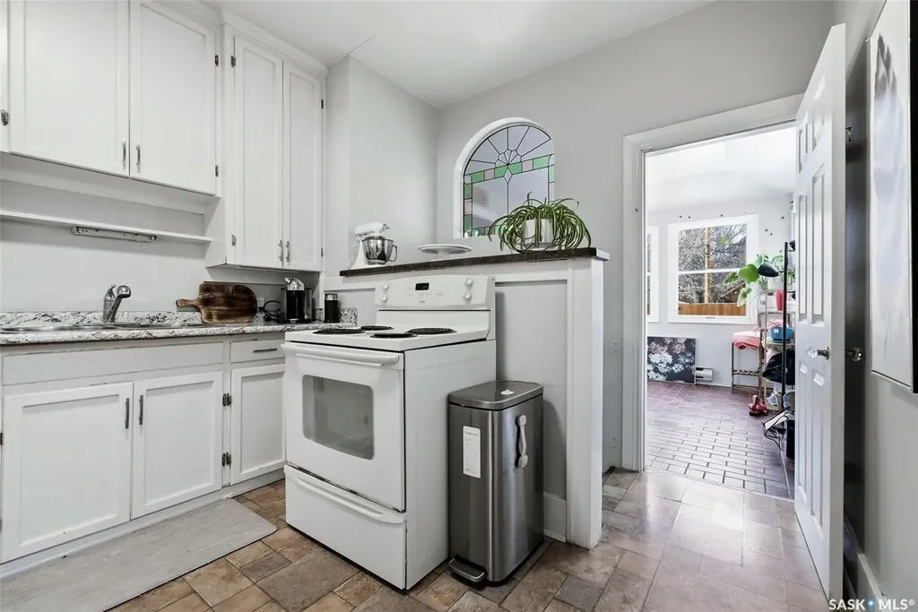 363 Leopold Crescent Regina SK S4T 6N8