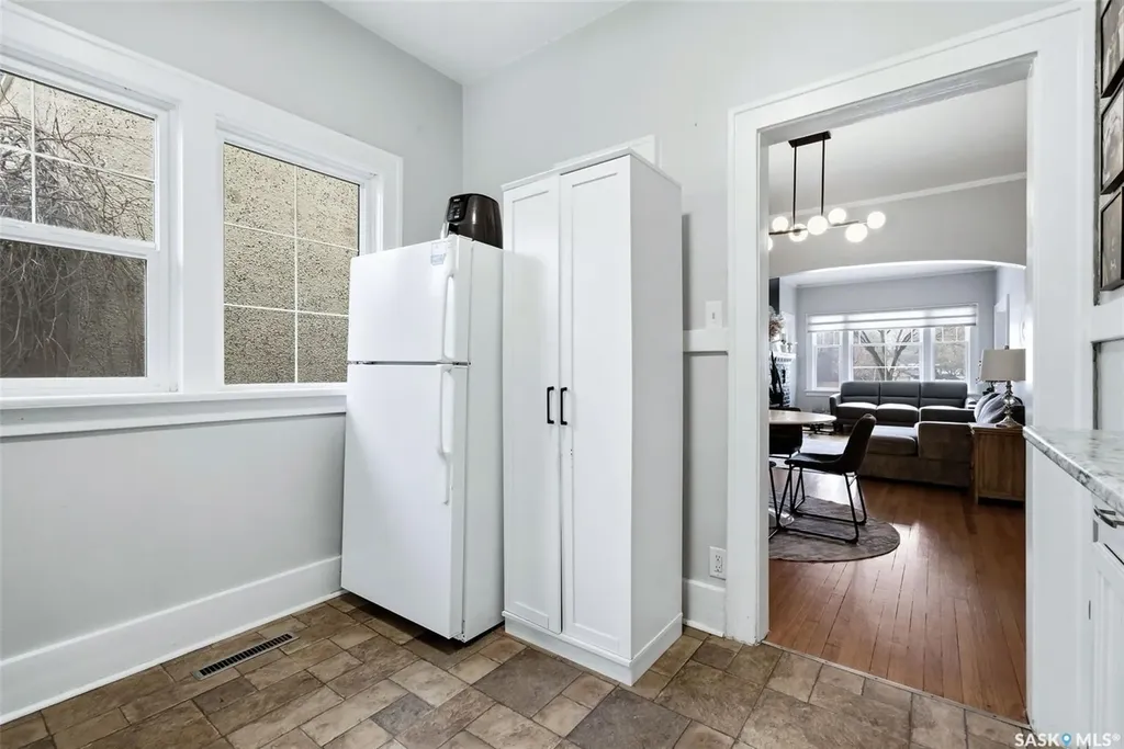 363 Leopold Crescent Regina SK S4T 6N8