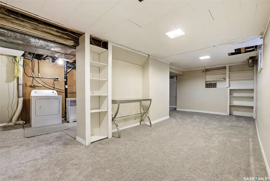 363 Leopold Crescent Regina SK S4T 6N8