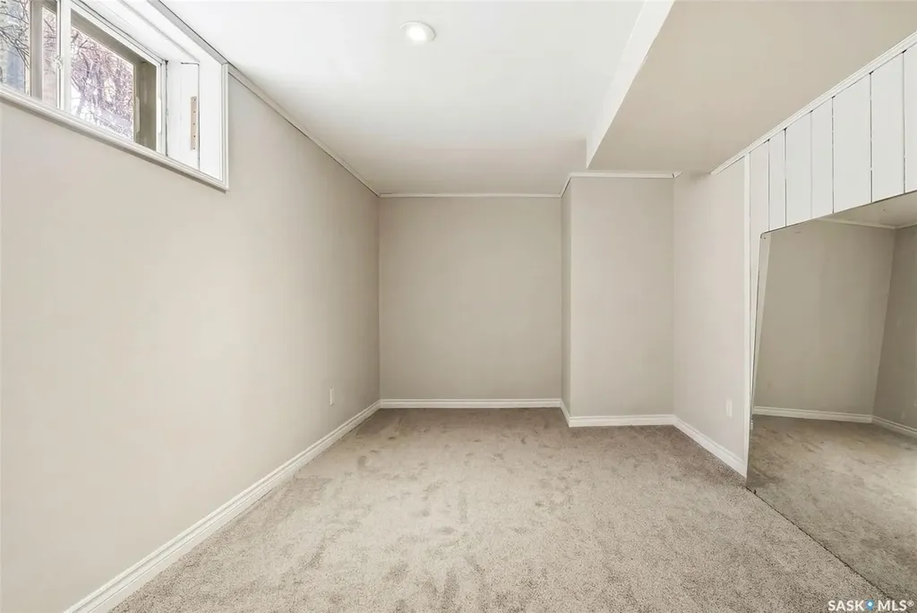363 Leopold Crescent Regina SK S4T 6N8