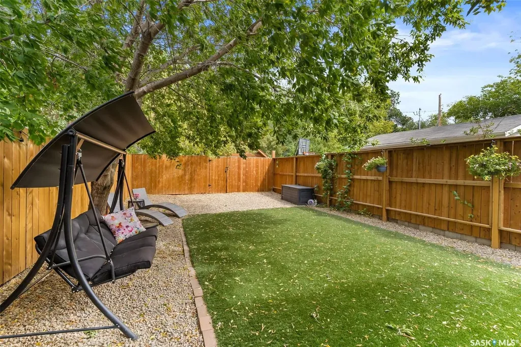 363 Leopold Crescent Regina SK S4T 6N8