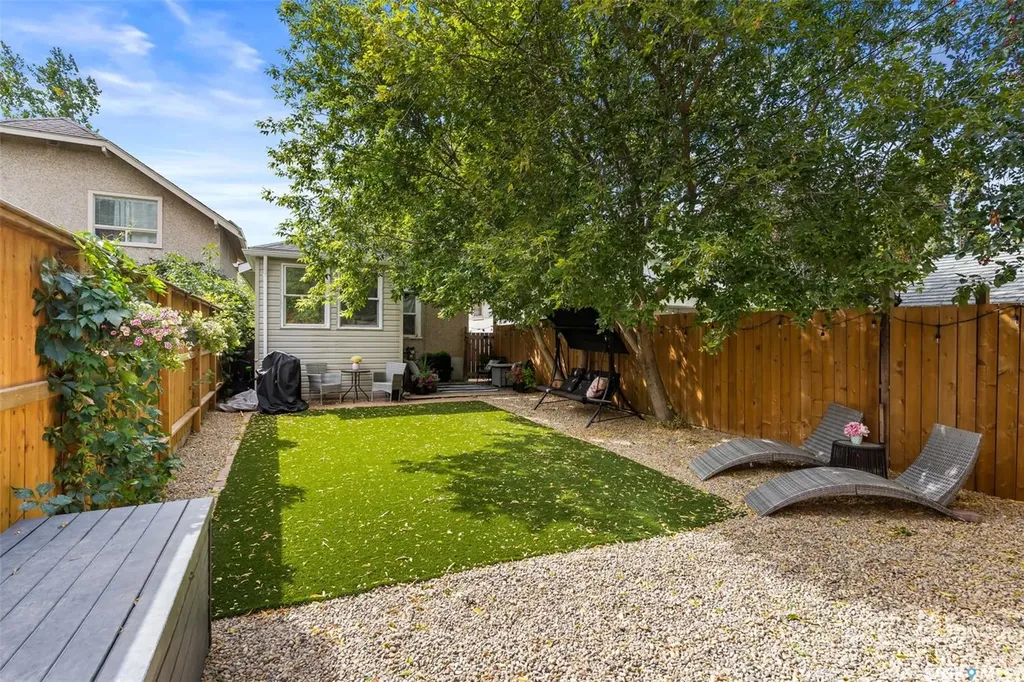 363 Leopold Crescent Regina SK S4T 6N8