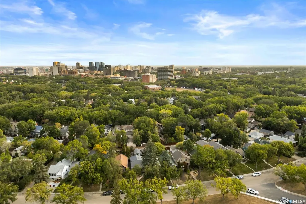363 Leopold Crescent Regina SK S4T 6N8