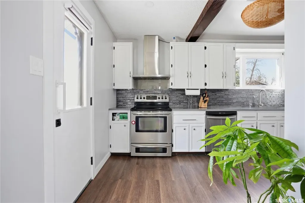 54 Schwann Place Regina SK S4V 0C3