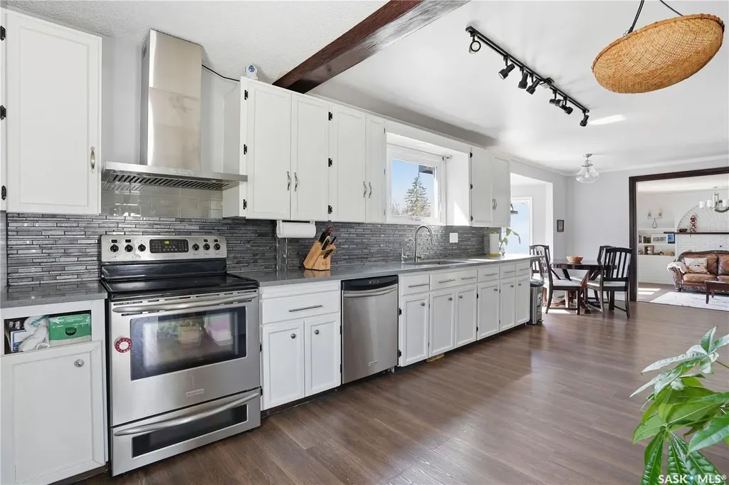 54 Schwann Place Regina SK S4V 0C3