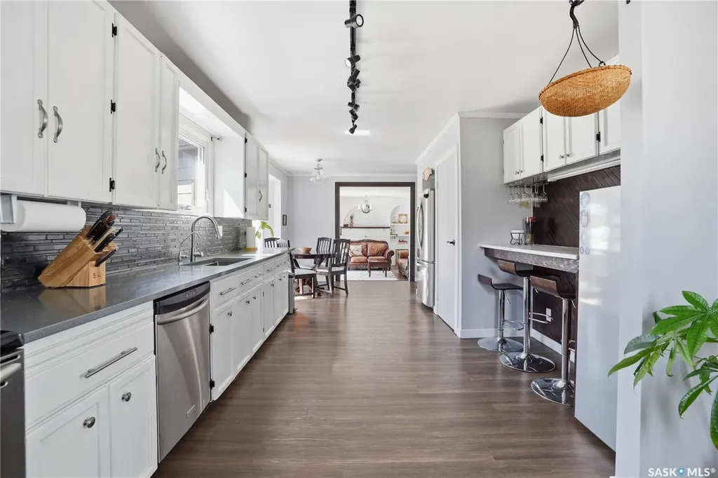 54 Schwann Place Regina SK S4V 0C3