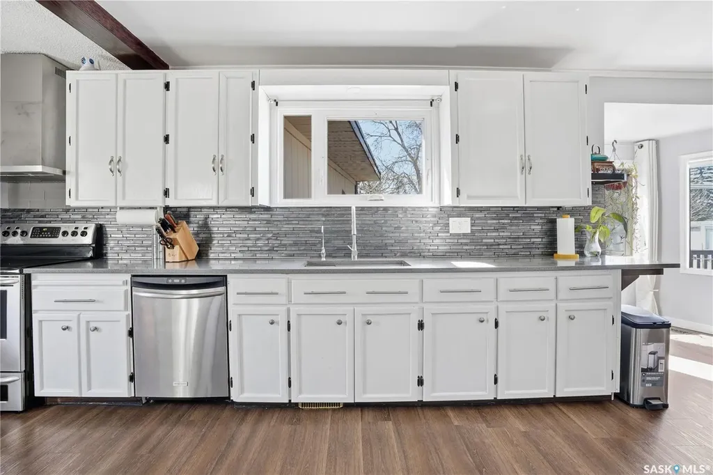 54 Schwann Place Regina SK S4V 0C3