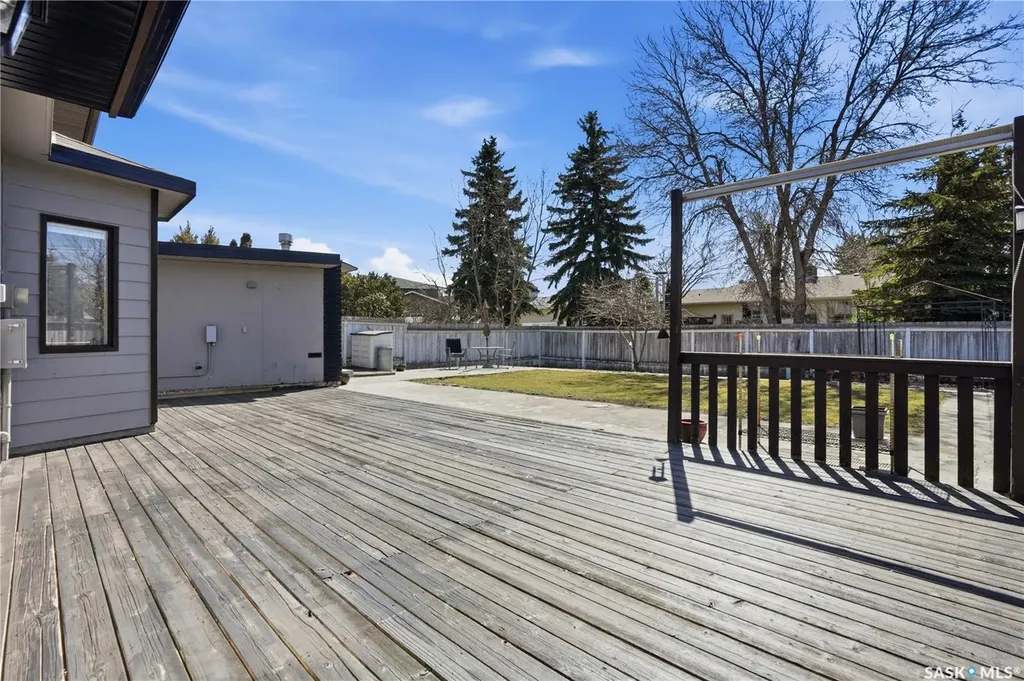 54 Schwann Place Regina SK S4V 0C3