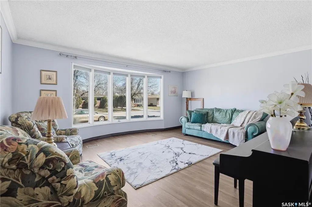 54 Schwann Place Regina SK S4V 0C3