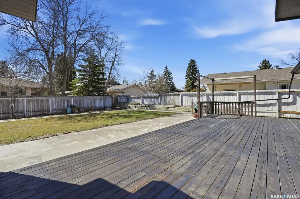 54 Schwann Place Regina SK S4V 0C3