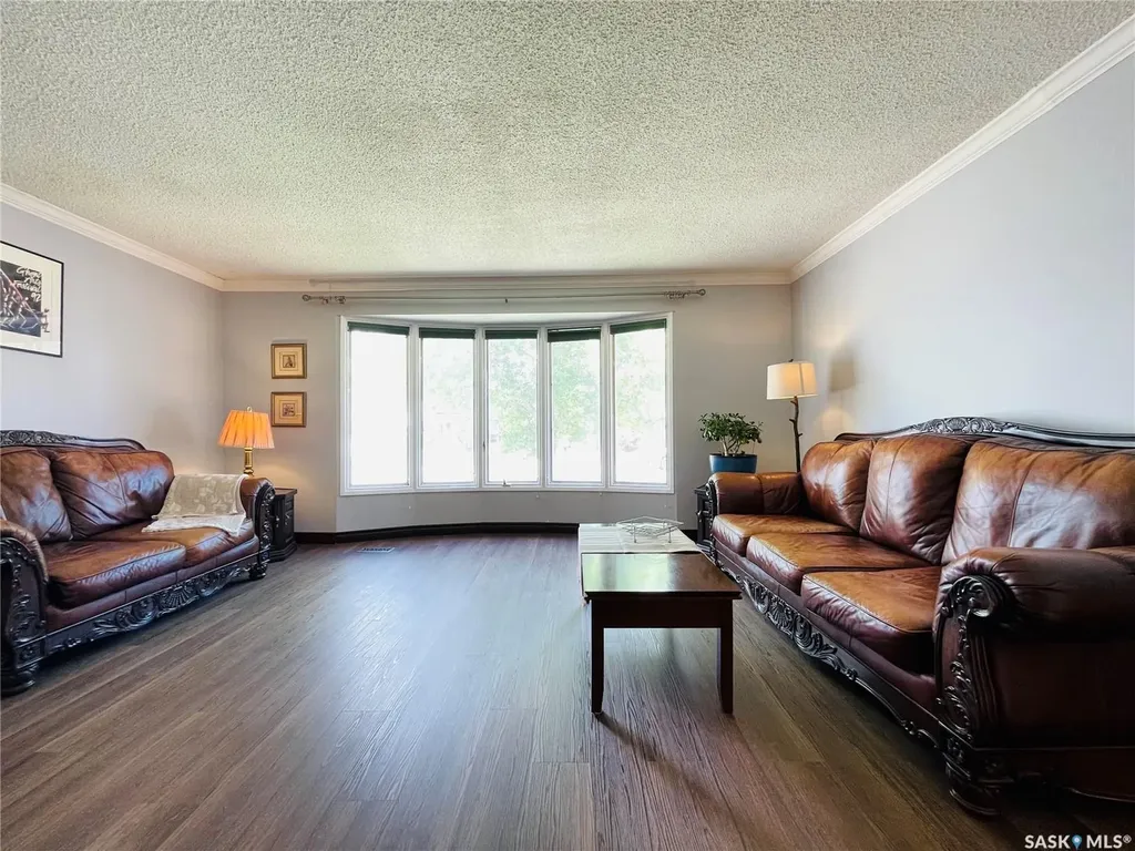 54 Schwann Place Regina SK S4V 0C3
