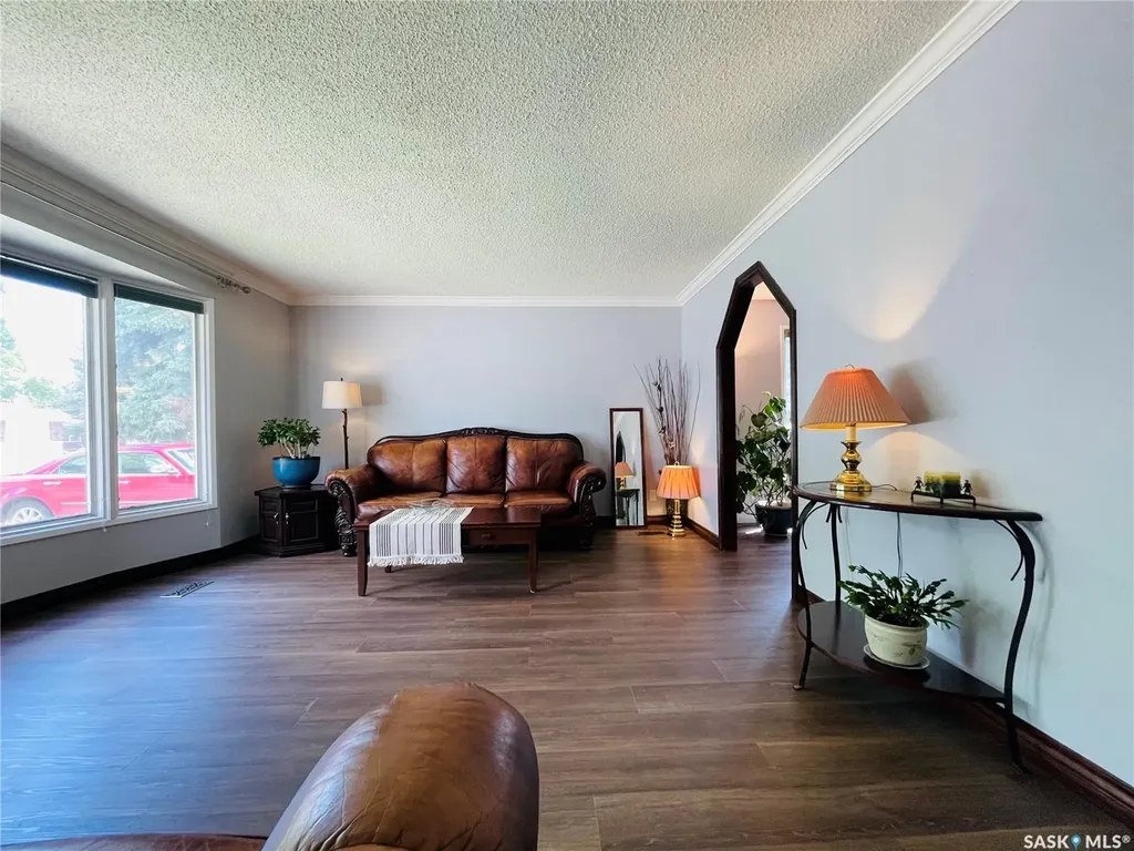 54 Schwann Place Regina SK S4V 0C3