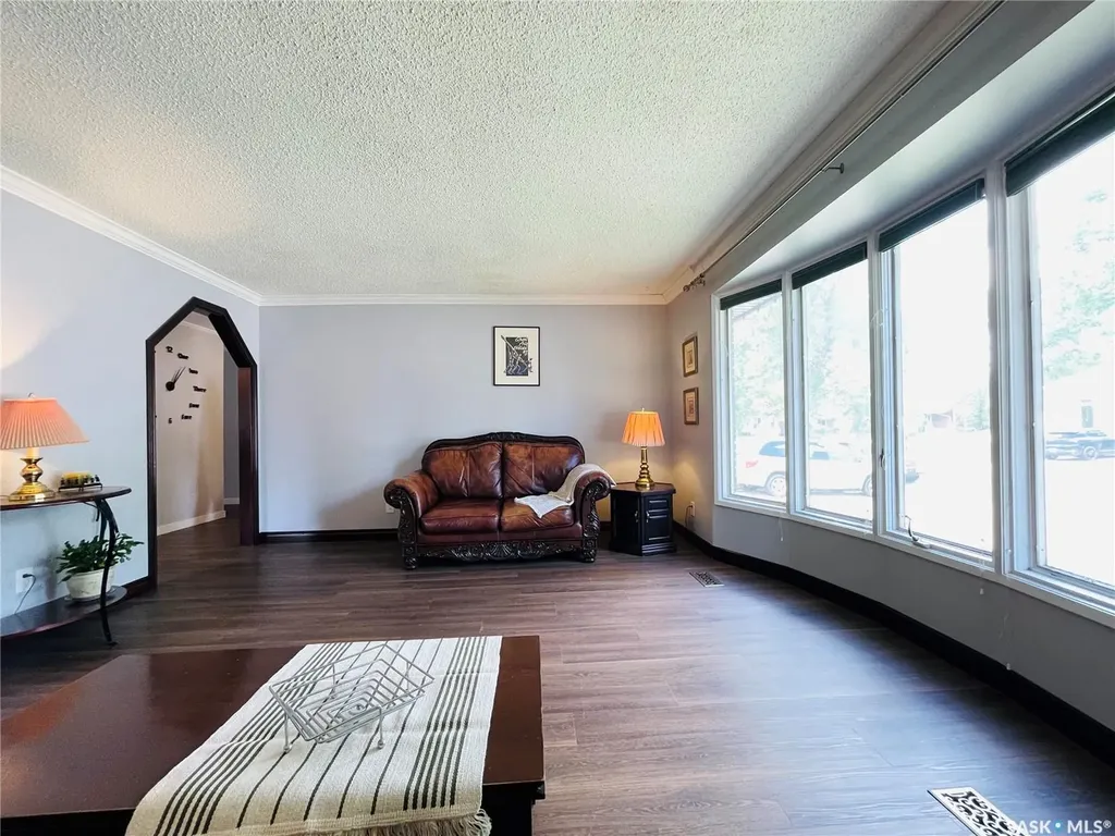 54 Schwann Place Regina SK S4V 0C3