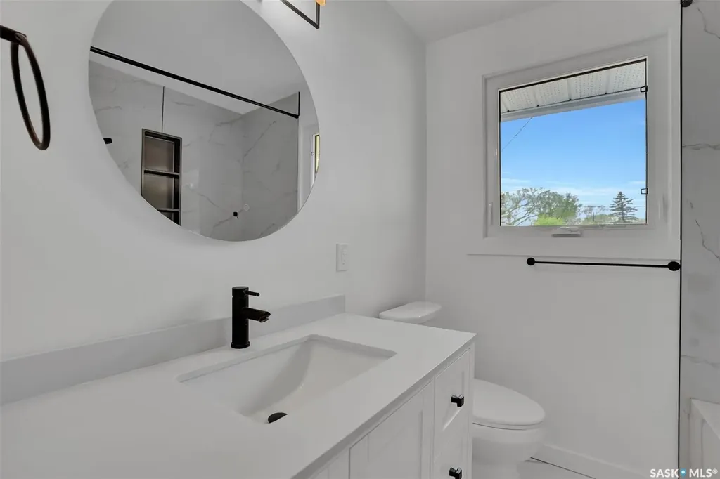 654 Aberdeen Crescent Regina SK S4T 6A9