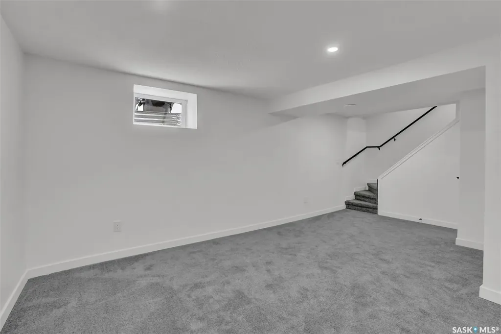654 Aberdeen Crescent Regina SK S4T 6A9