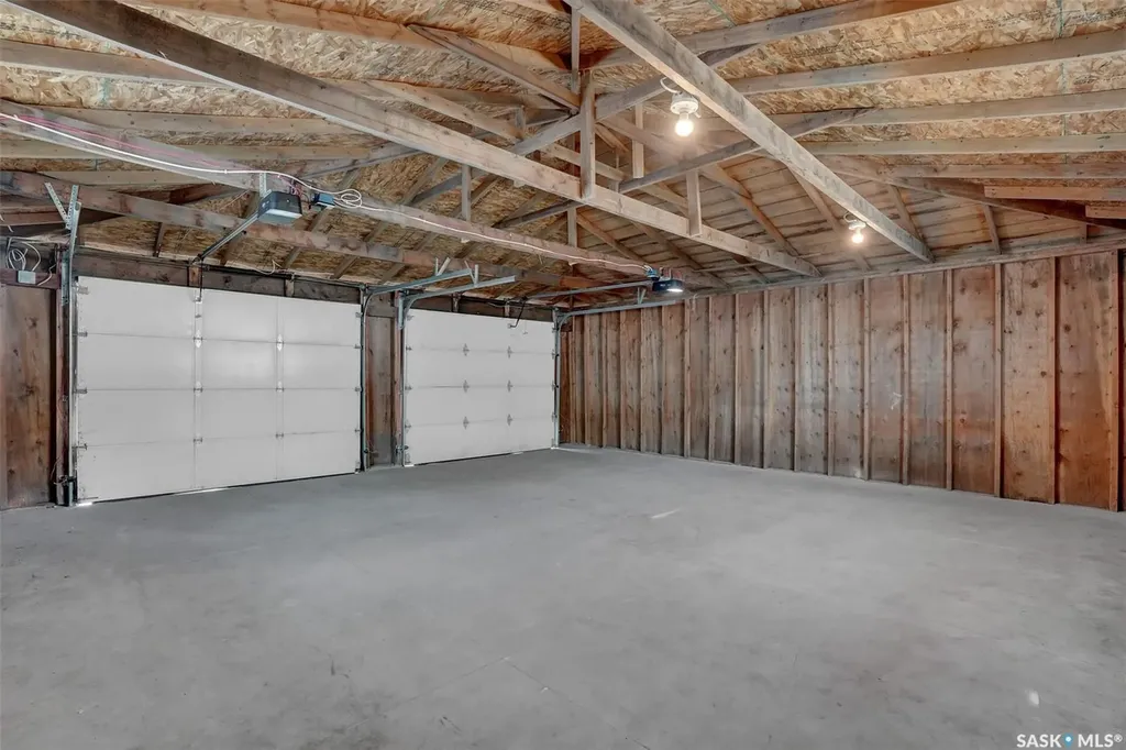 654 Aberdeen Crescent Regina SK S4T 6A9