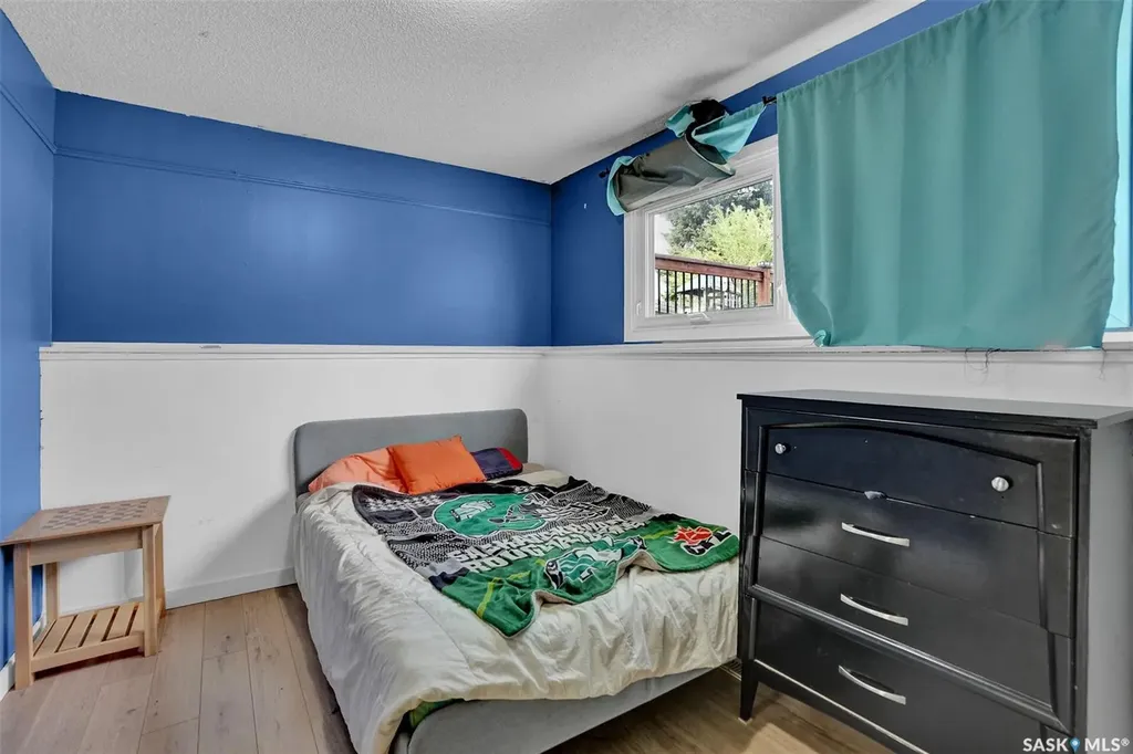 33 Bauermeister Street Regina SK S4R 5N3